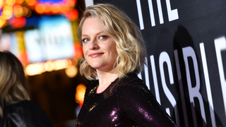 Elisabeth Moss signs first-look deal with Fox 21 and Hulu